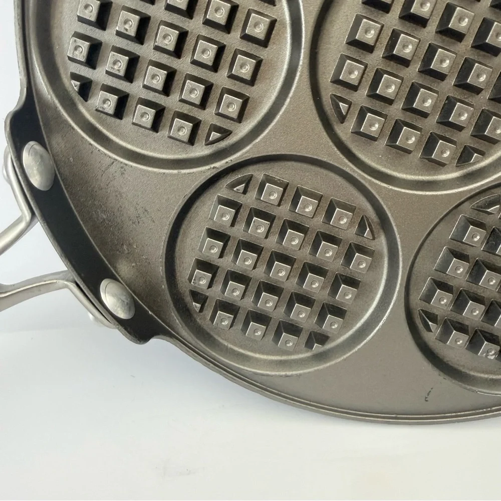 Nordic Ware USA Silver Dollar Waffle Pan 7 Well Nonstick Cast Aluminum 10”